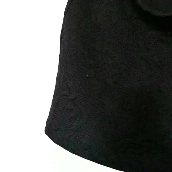 BEBE 90’S BLACK TEXTURED SKIRT 🍒 - Picture 5 of 5